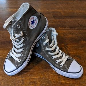 Like NEW CONVERSE Chucks All Star Hi Top Grey